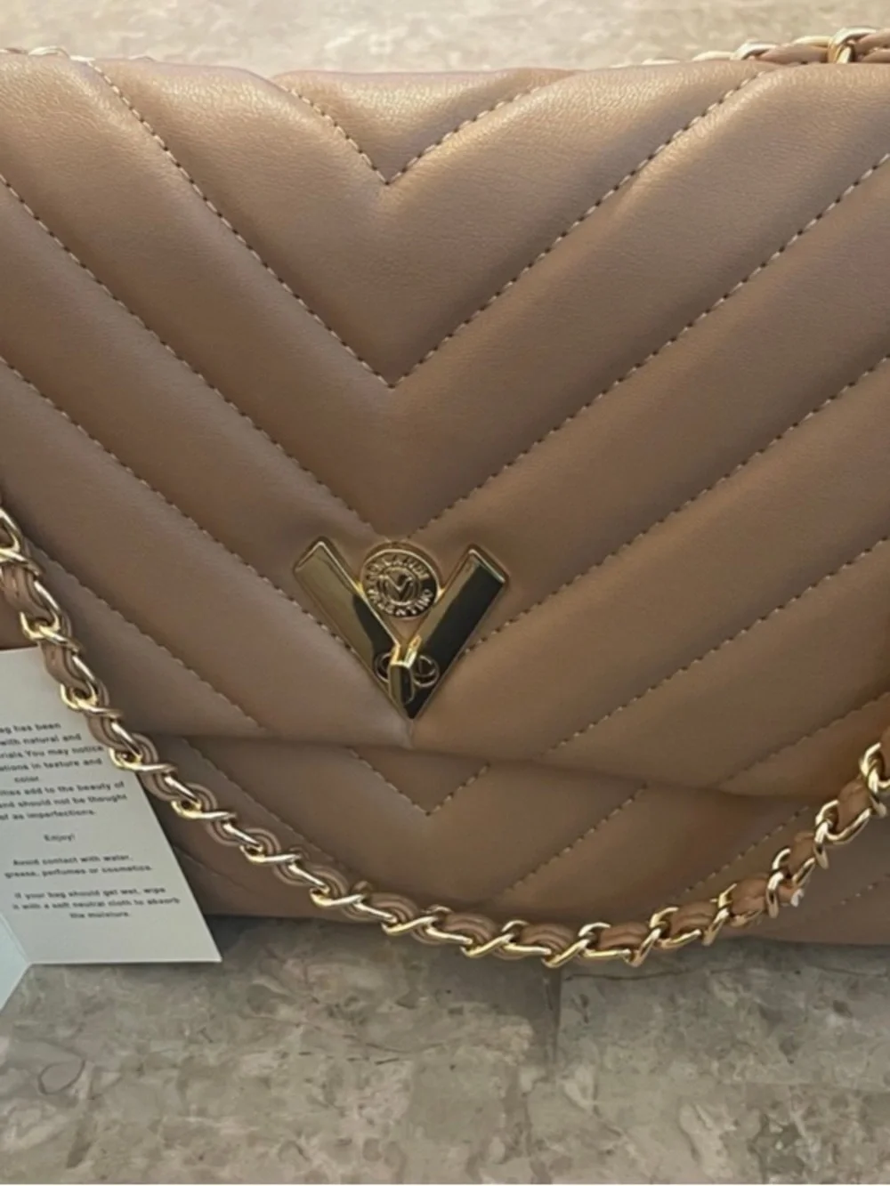 NEW Valentino gorgeous Cross Body Shoulder Bag with Gold Chain - 12” x 7” - Picture 4 of 5